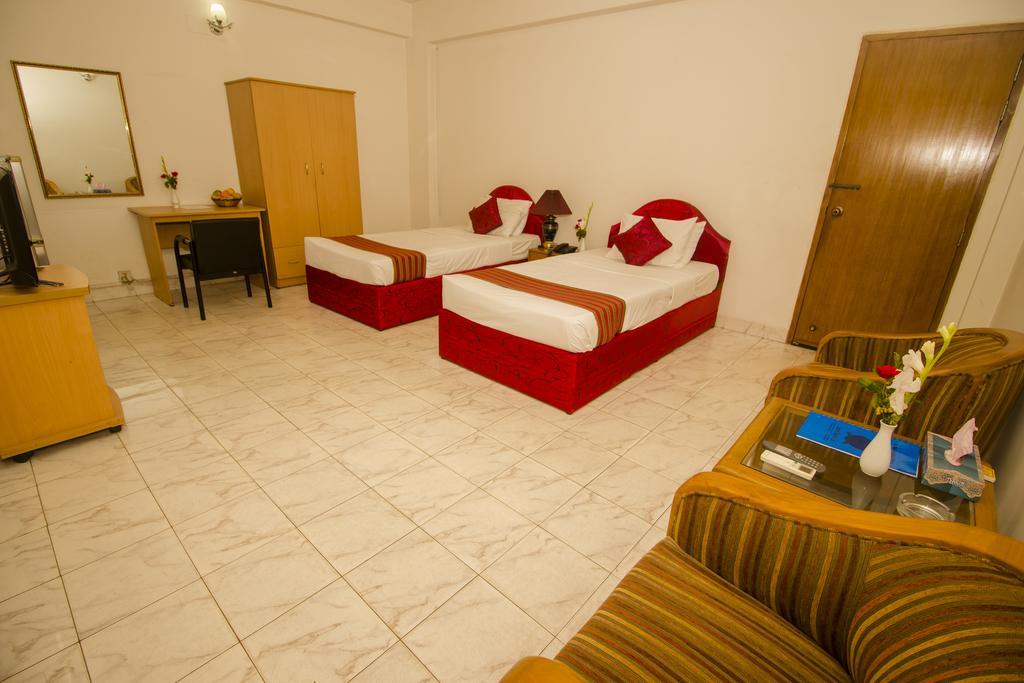 Laurel Hotels Ltd. Dhaka Bilik gambar